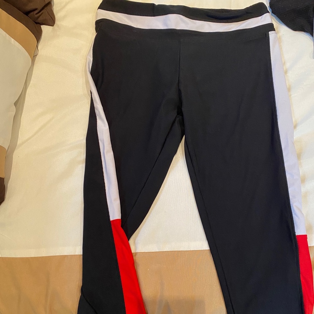Basic leggings. Size Medium.